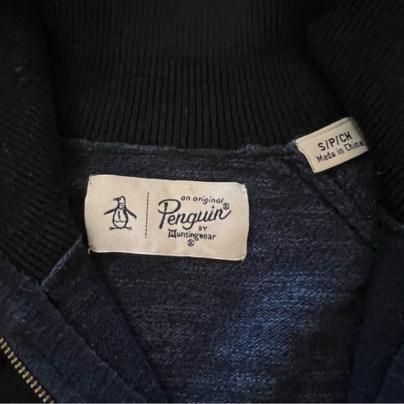 Original Penguin by Munsingwear Men's Navy Colorblocked 1/4 Zip Sweater size S - Picture 8 of 9